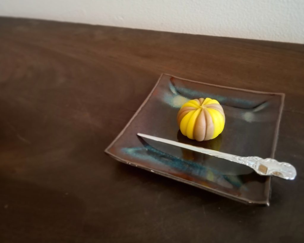 練りきり、手毬